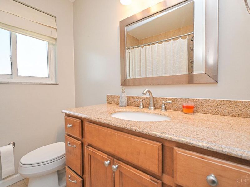 3866 Springoak Drive, Green Township, OH 45248 Photo 9