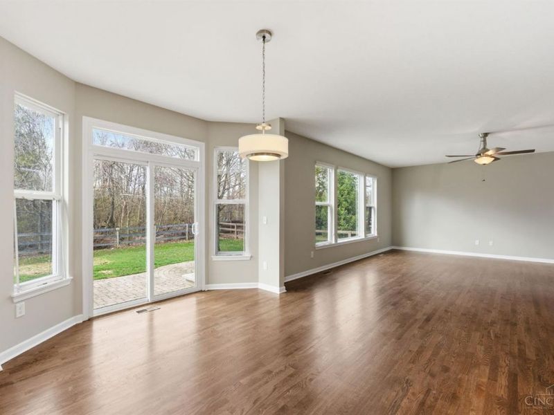 1253 Autumnview Drive, Batavia Twp, OH 45103 Photo 14