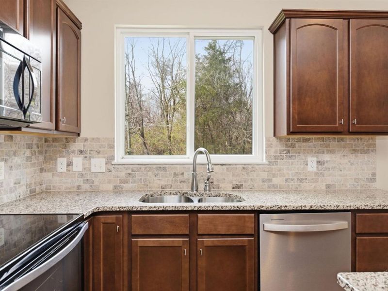 1253 Autumnview Drive, Batavia Twp, OH 45103 Photo 17