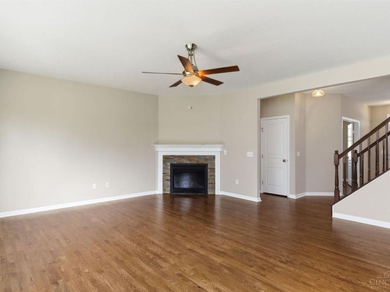 1253 Autumnview Drive, Batavia Twp, OH 45103 Photo 9