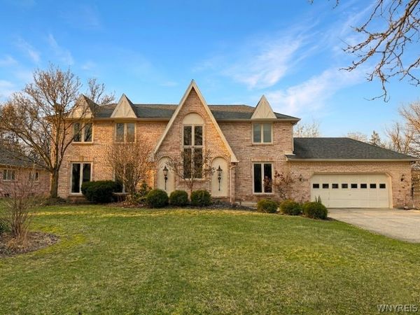 393 Dan Troy Drive, Buffalo, NY 14221