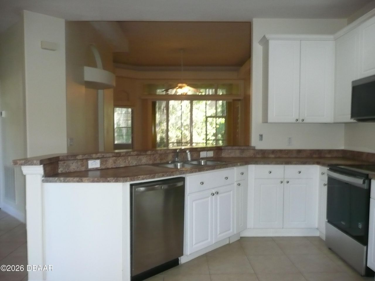 133 Bauer Circle, Daytona Beach, FL 32124 Photo