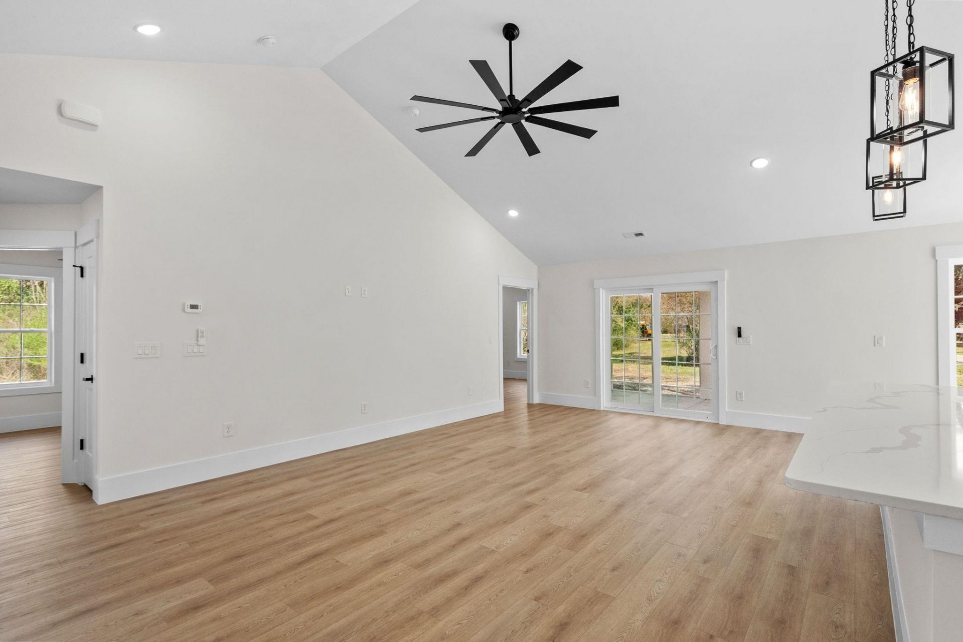 1312 Lakeside Dr. Photo 16
