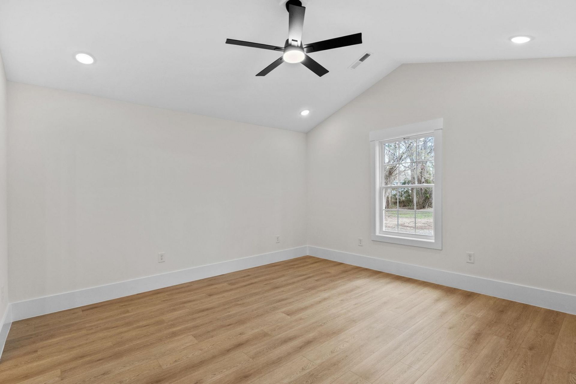1312 Lakeside Dr. Photo 29