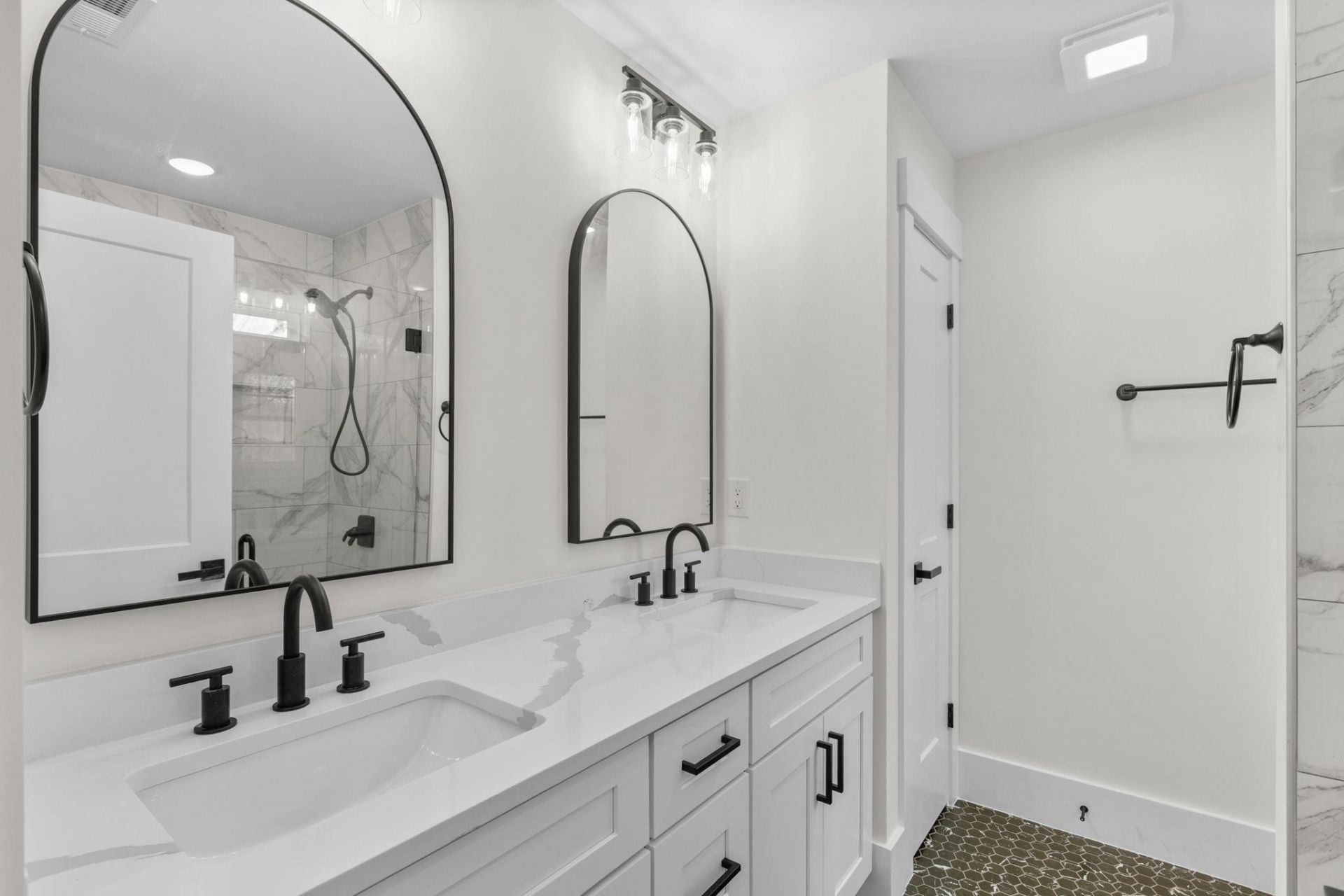 1312 Lakeside Dr. Photo 31