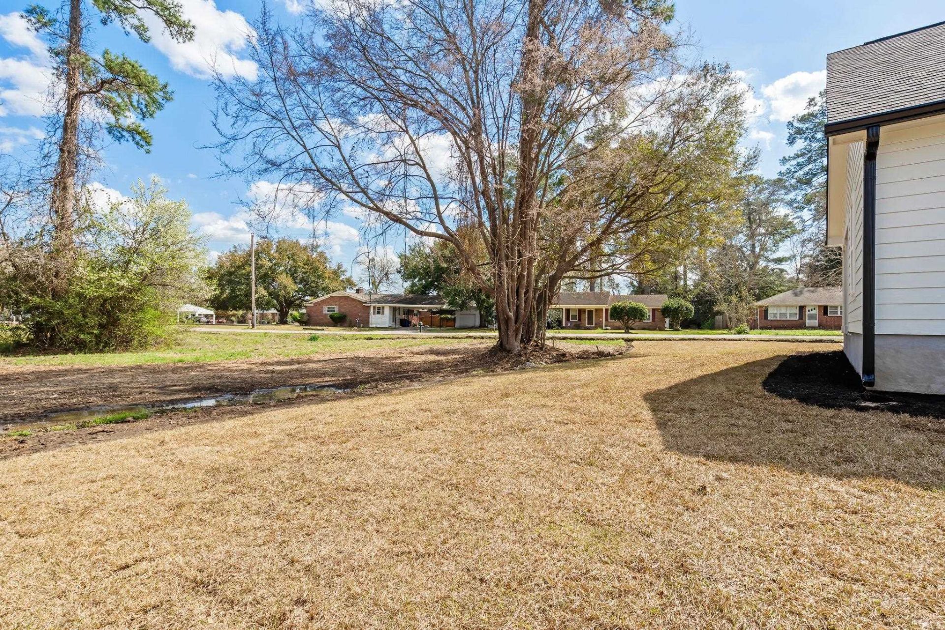 1312 Lakeside Dr. Photo 45