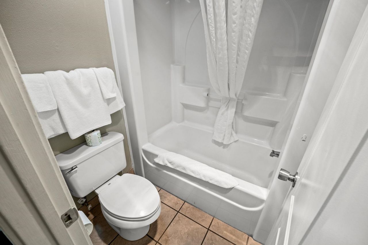 6804 N Ocean Blvd. N Photo 15