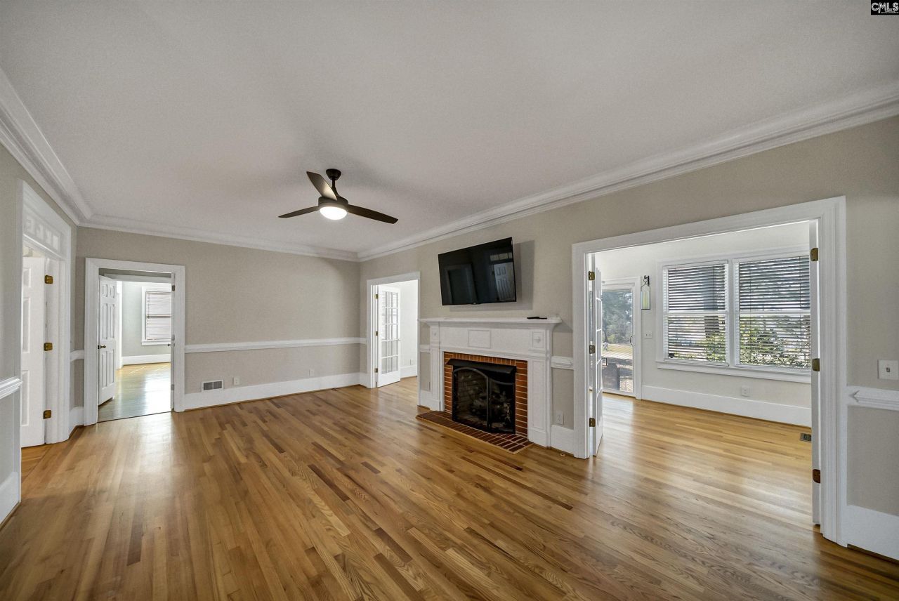 58 Mallet Hill Court  Photo 14