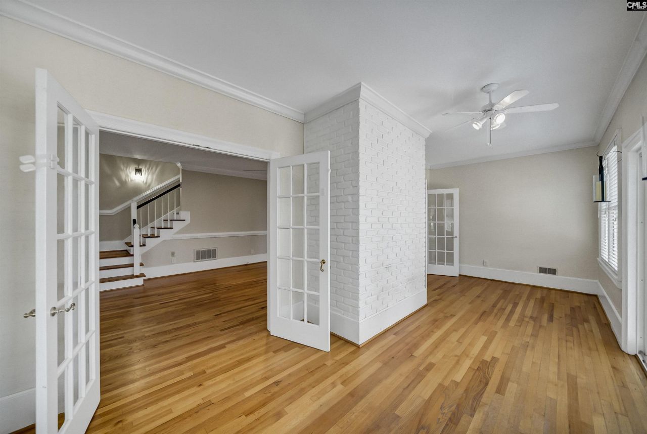 58 Mallet Hill Court  Photo 16