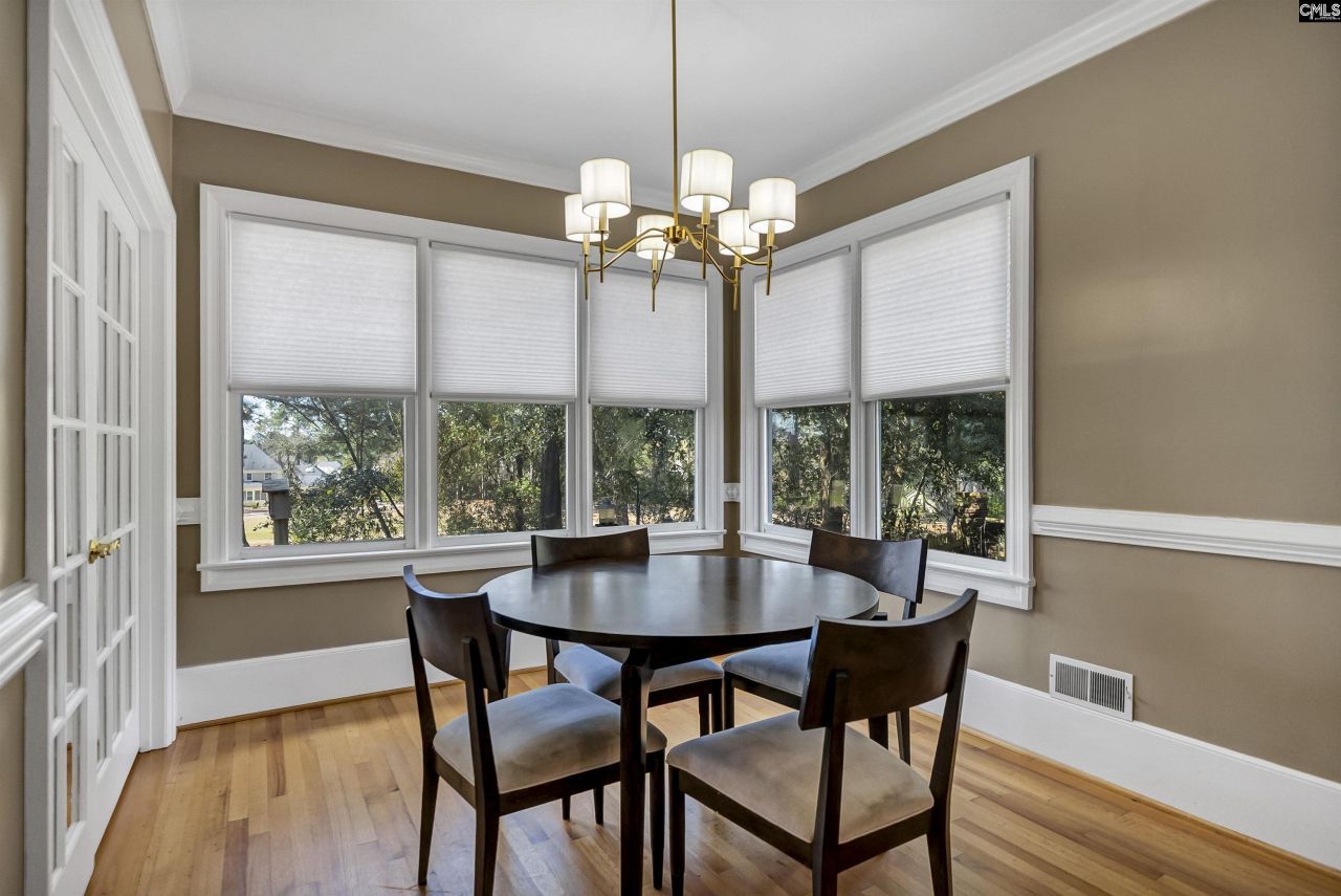 58 Mallet Hill Court  Photo 18