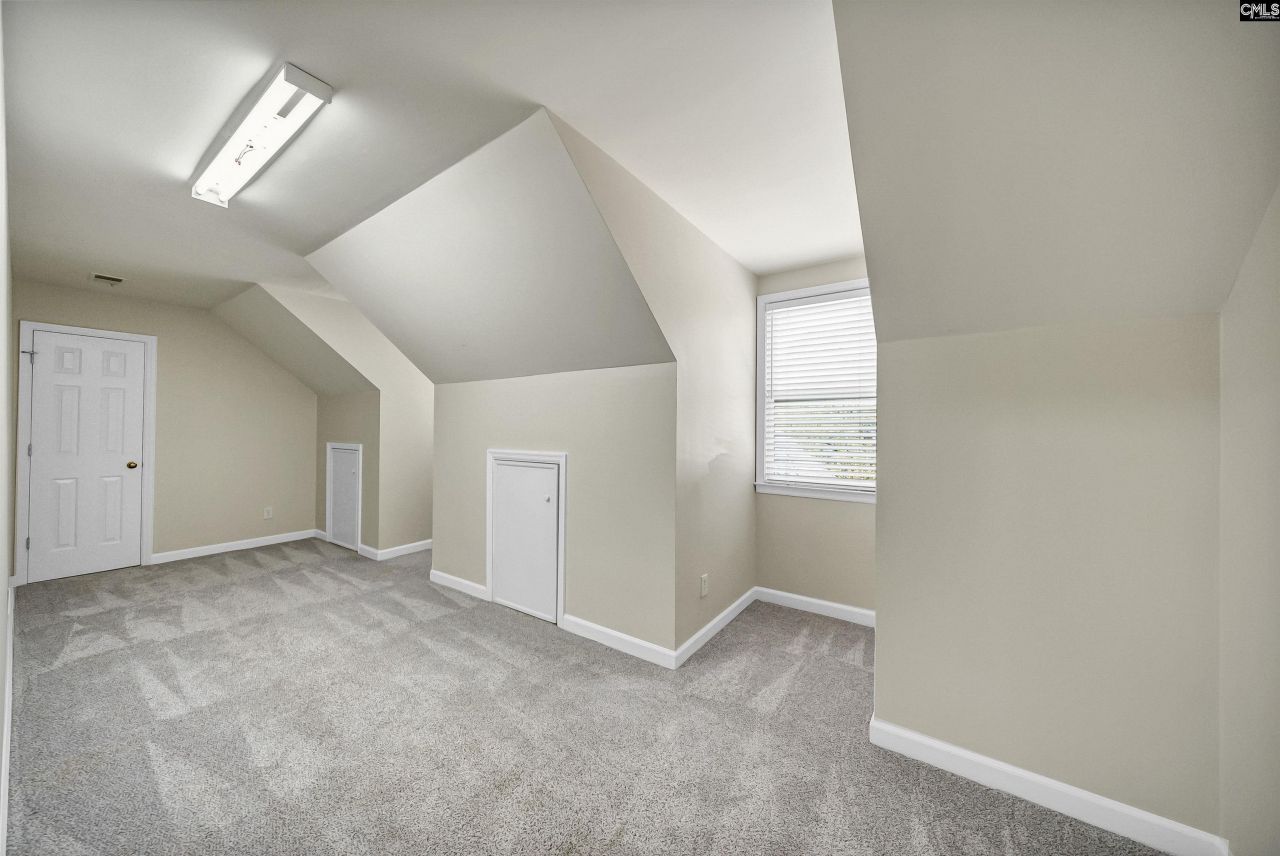 58 Mallet Hill Court  Photo 39