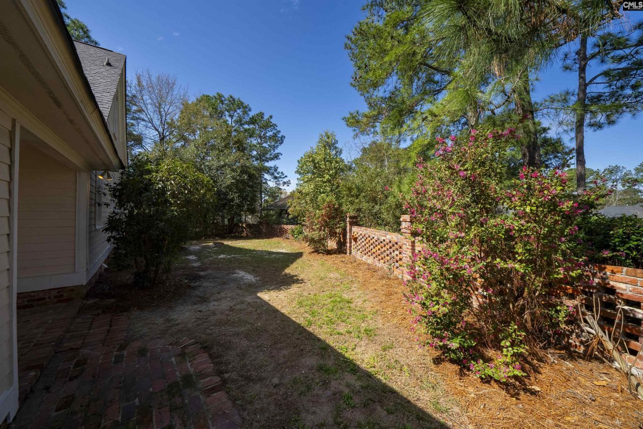 58 Mallet Hill Court  Photo 52