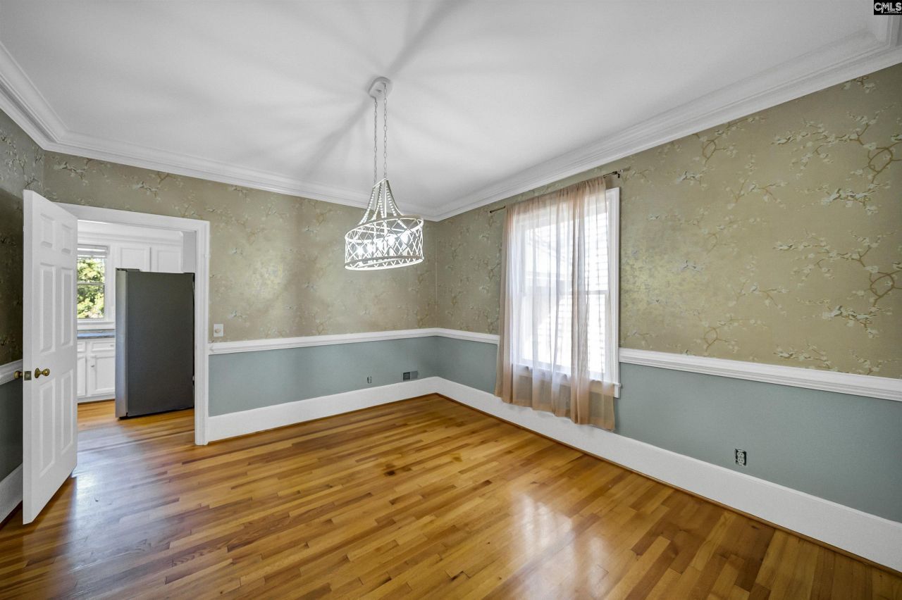 58 Mallet Hill Court  Photo 7