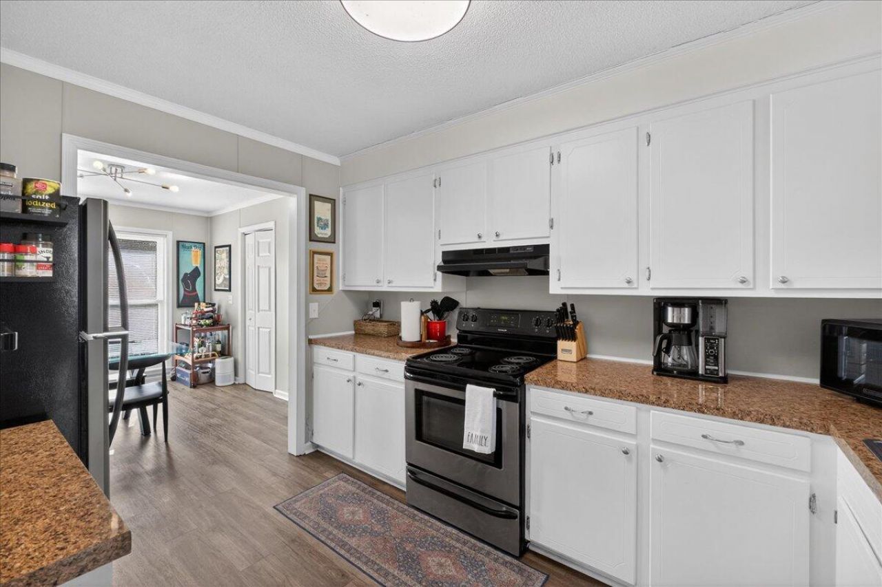 1 Cyprus Court Photo 11