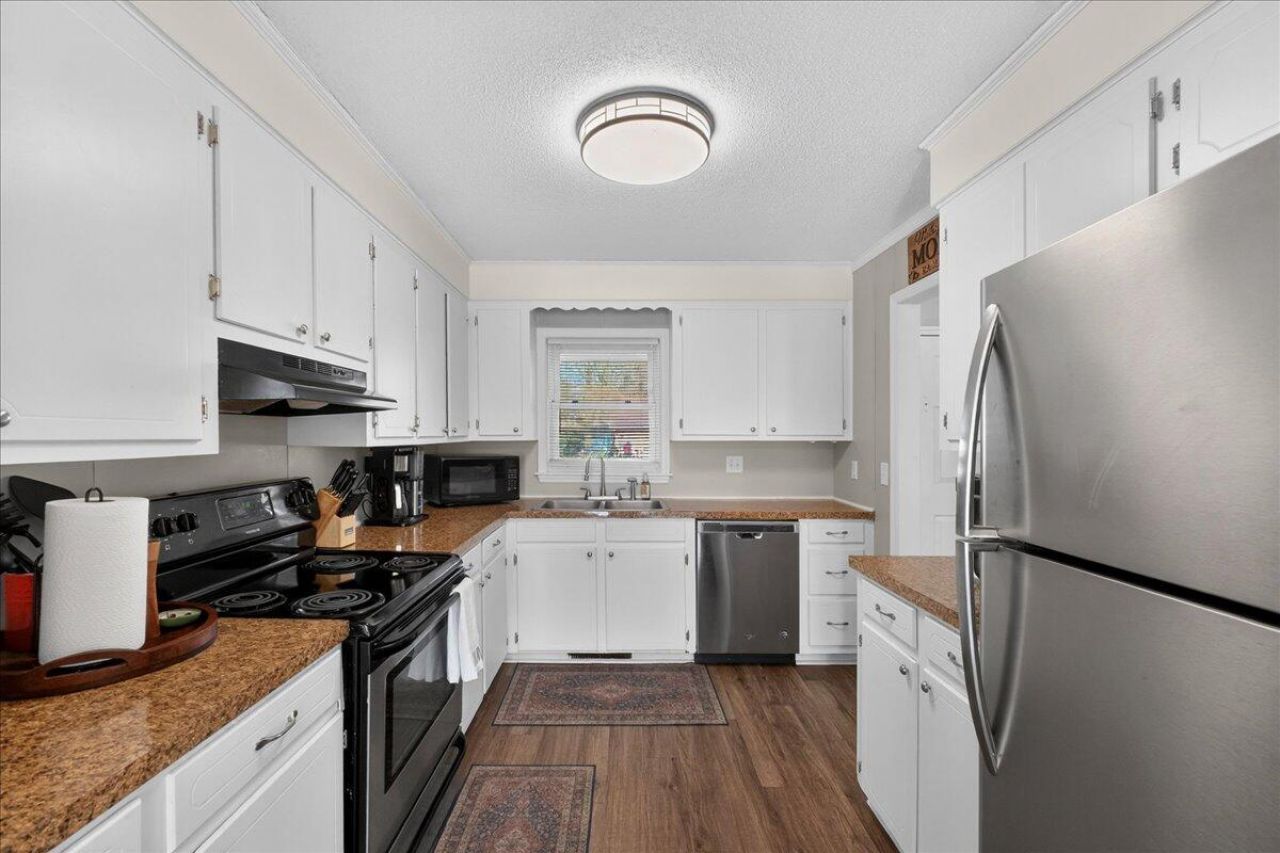 1 Cyprus Court Photo 14