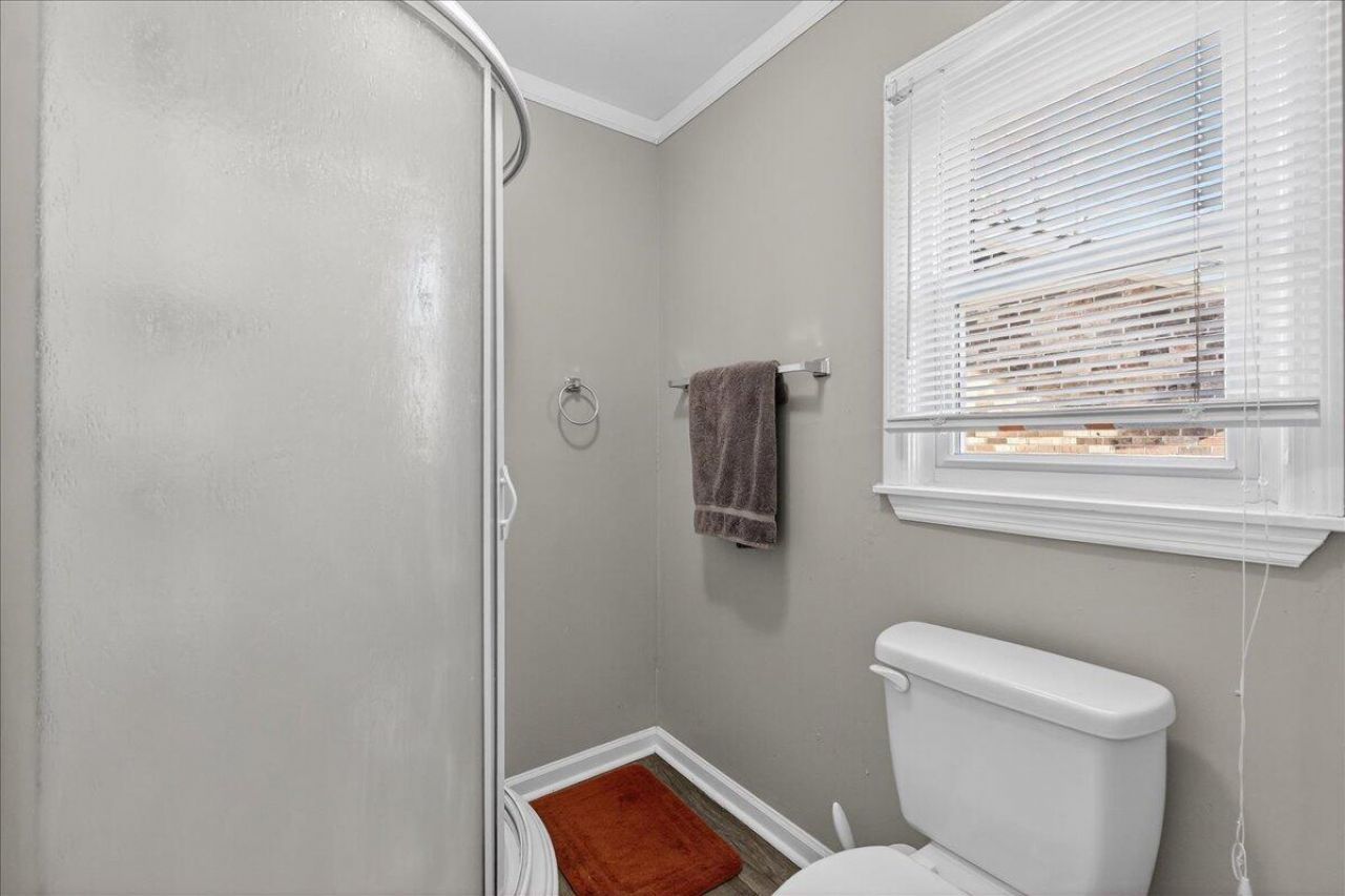 1 Cyprus Court Photo 18