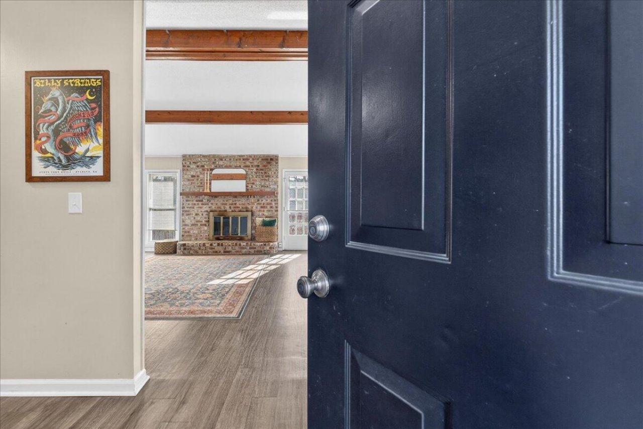 1 Cyprus Court Photo 4