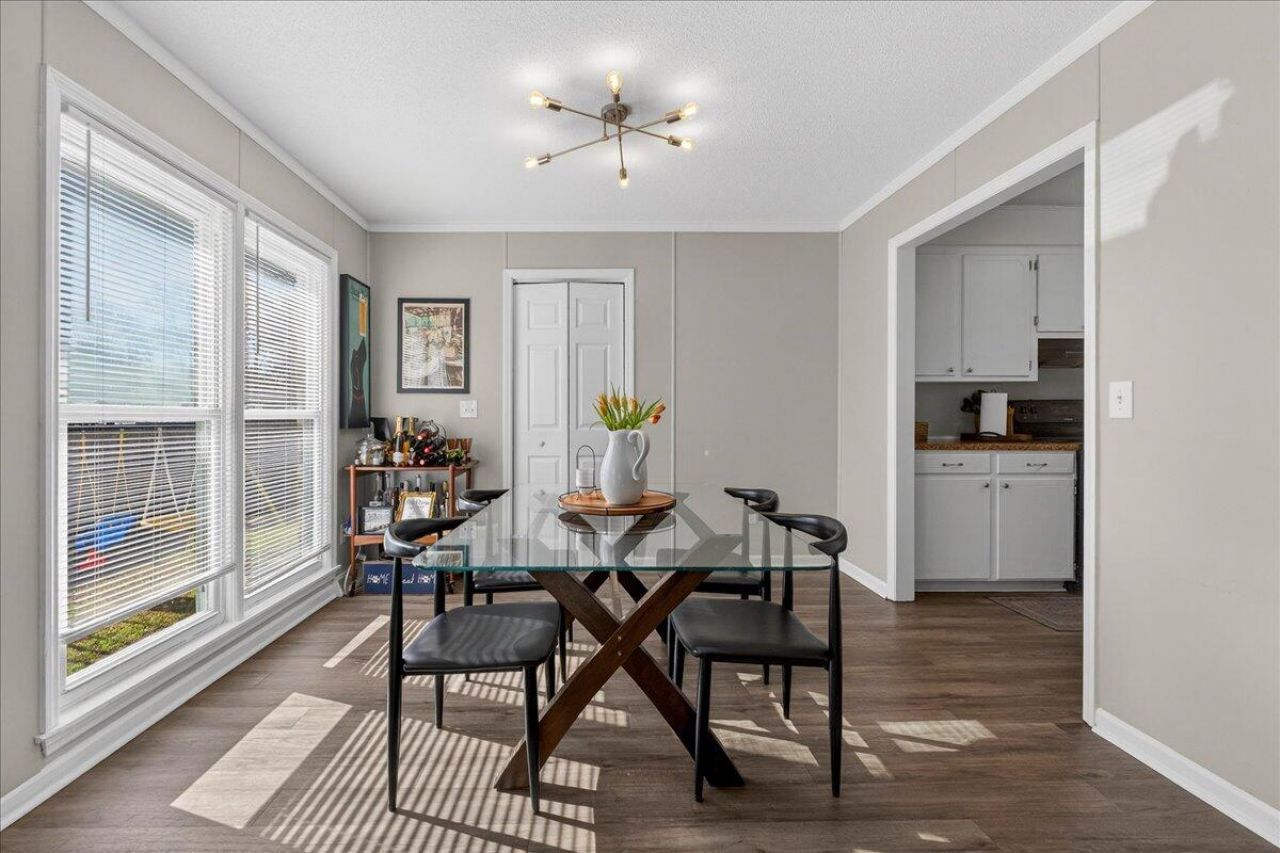 1 Cyprus Court Photo 9