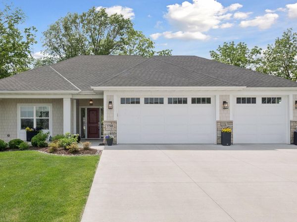 17505 47th Avenue N, Plymouth, MN 55446
