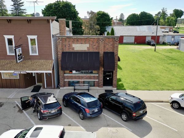 210 N Walnut St, Stillman Valley, IL 61084