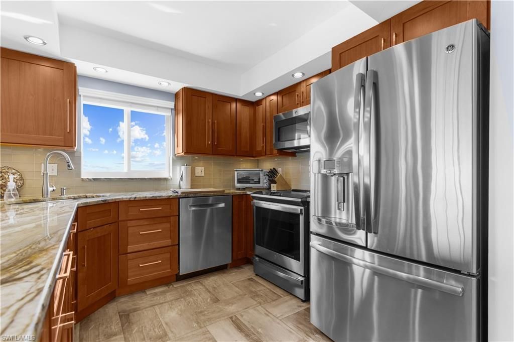 345 Mango St, Unit 406, Fort Myers Beach, FL 33931 Photo