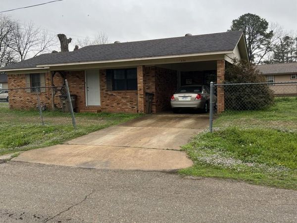 301 L'anguille Avenue W, Wynne, AR 72396