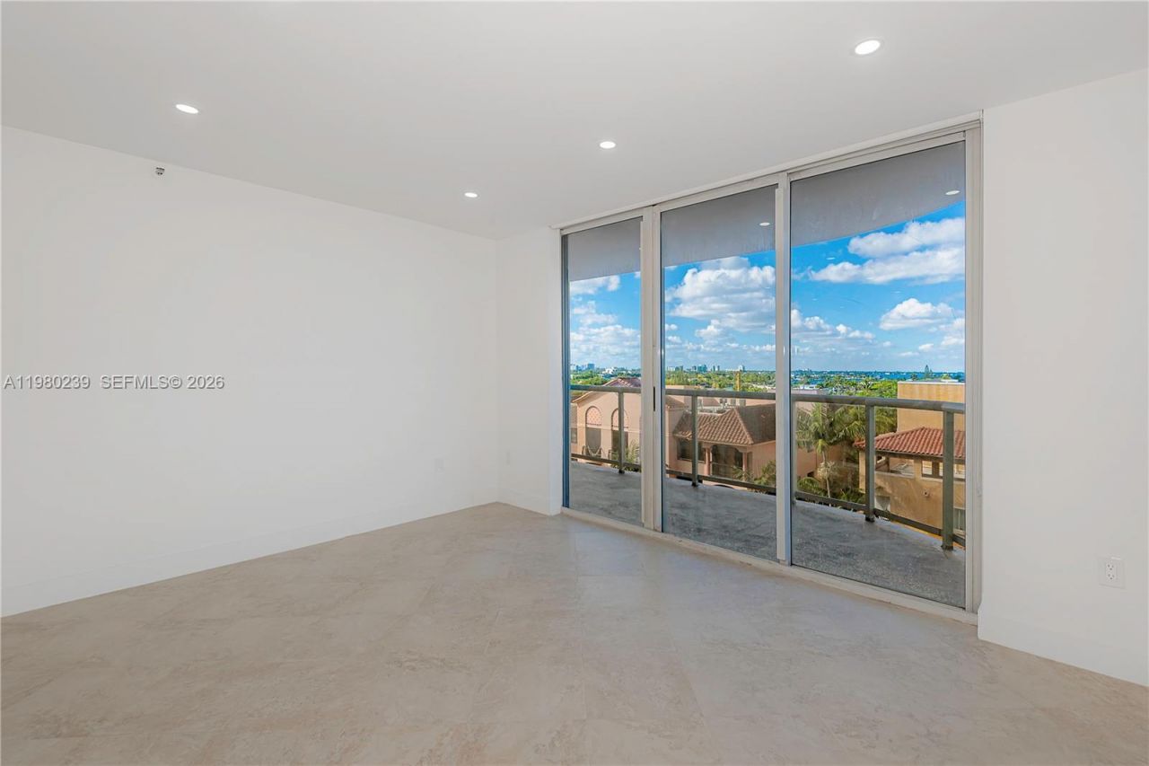 8855 W Collins Ave , Unit 6E, Surfside, FL 33154 Photo