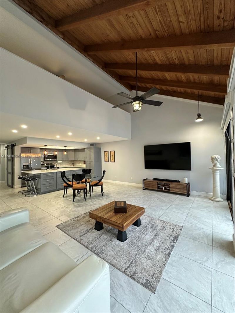 11228 NW 14th Ct , Pembroke Pines, FL 33026 Photo