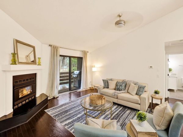 39 Hickory Hollow Drive, Madison, WI 53705