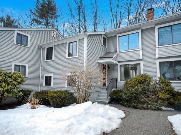51 Staffordshire Ln, Unit 51, Concord, MA 01742