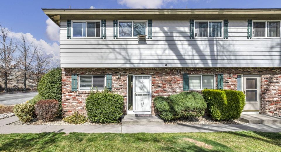 312 Smithridge Park, Reno, NV 89502 Photo