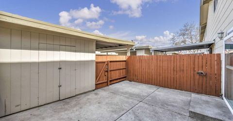 312 Smithridge Park, Reno, NV 89502 Photo