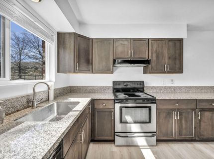 312 Smithridge Park, Reno, NV 89502 Photo