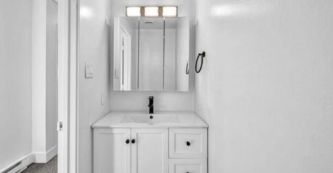 312 Smithridge Park, Reno, NV 89502 Photo