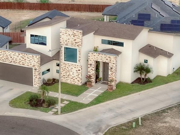 2302 Villa Romel Boulevard, Eagle Pass, TX 78852