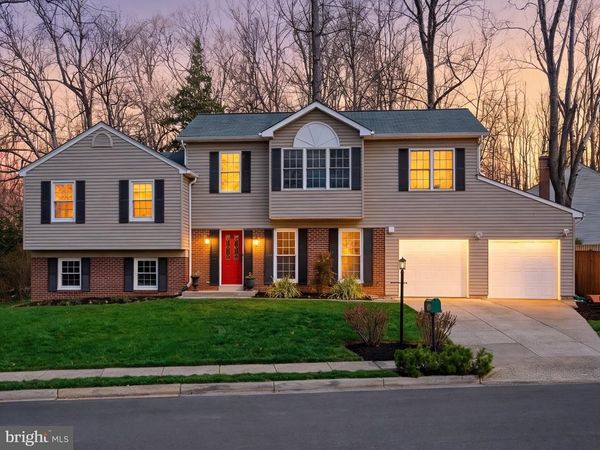 9502 WALLINGFORD DRIVE, BURKE, VA 22015