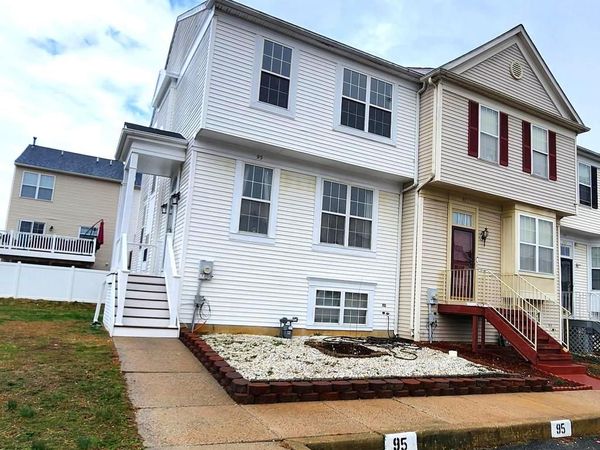 95 DENNY CIRCLE, NEWARK, DE 19702