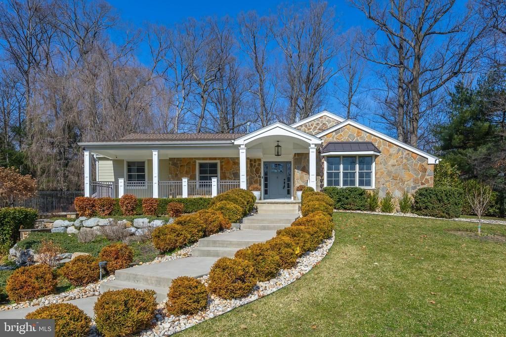 32 Imperial Drive, Cherry Hill, NJ 08003 Main Photo