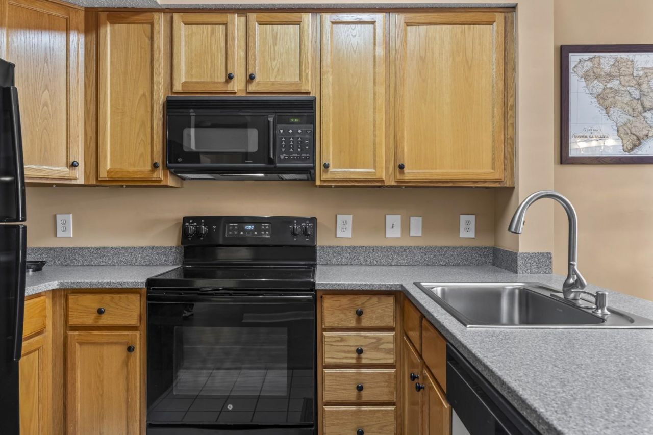 4574 Girvan Dr.  Photo 11