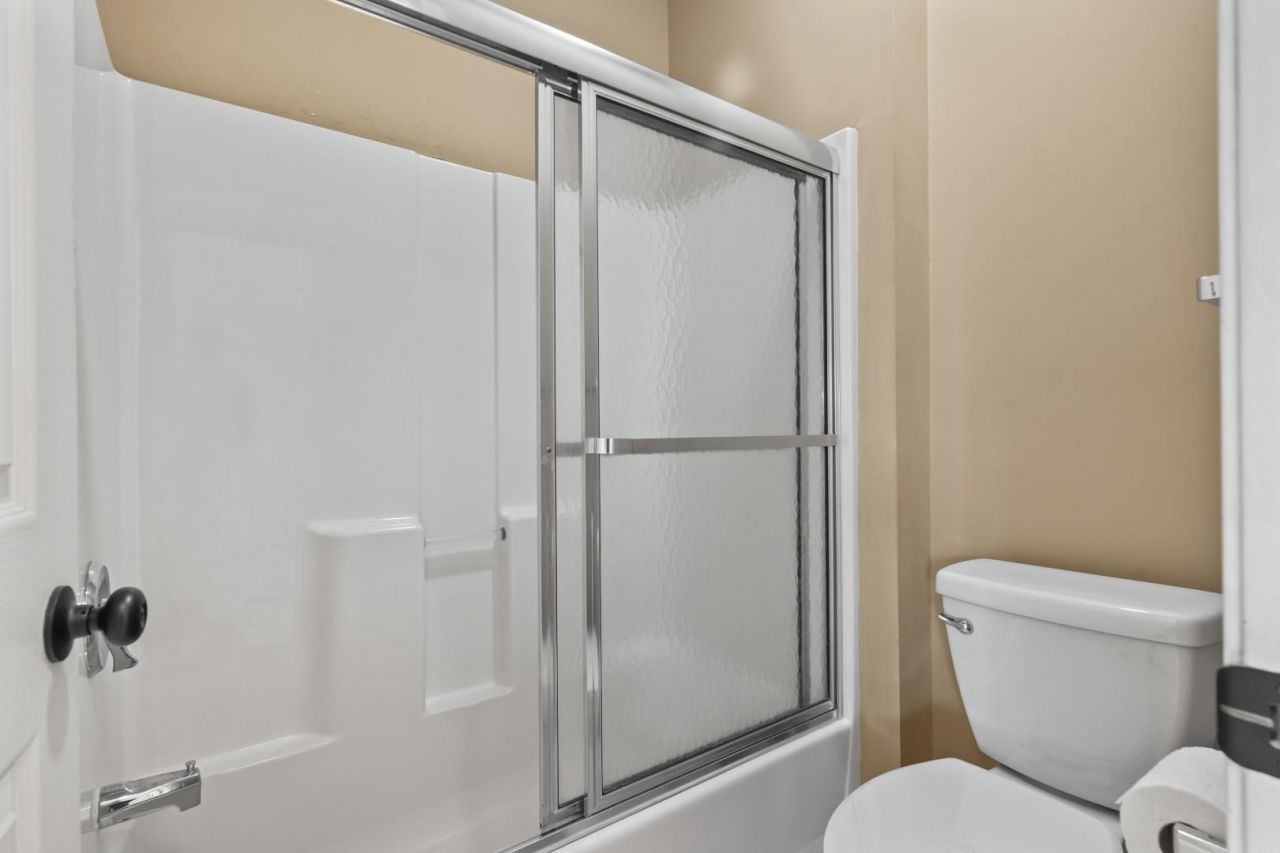 4574 Girvan Dr.  Photo 24