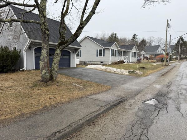 67 Park Street, Camden, ME 04843