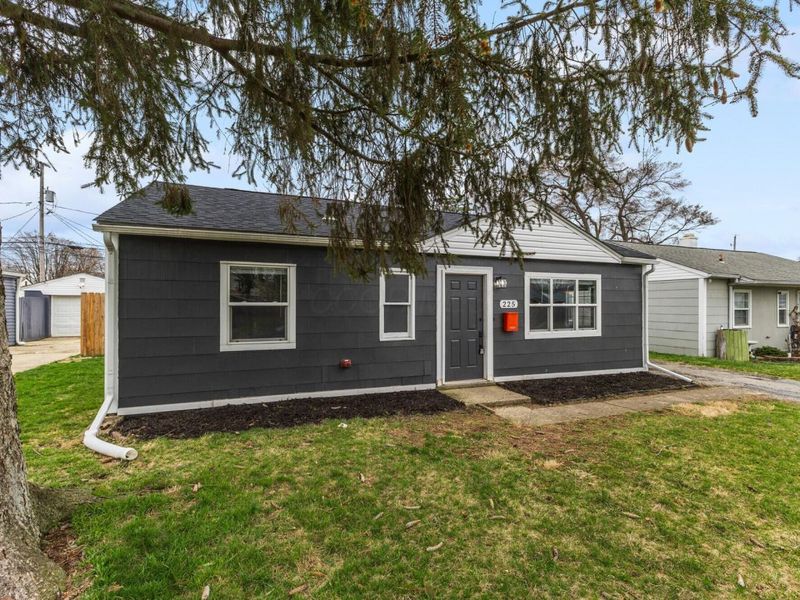 225 Santa Maria Lane, Columbus, OH 43213 Photo 4