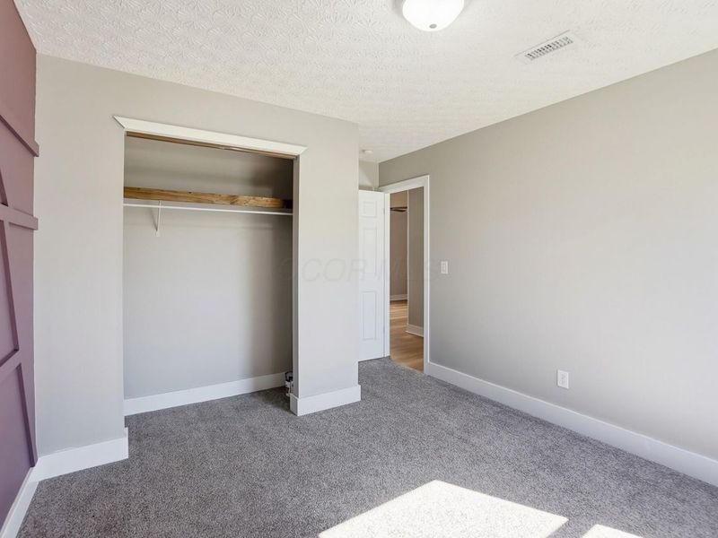 8251 Tegmen Street, Columbus, OH 43240 Photo 32