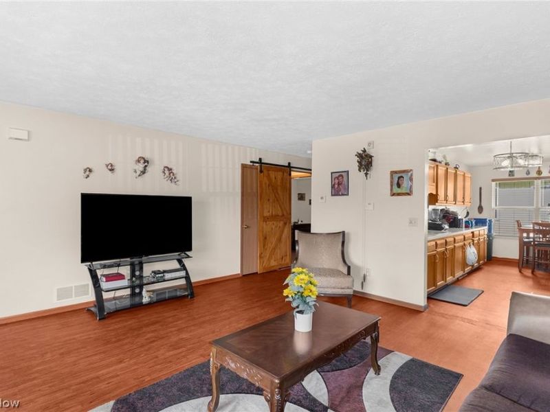 3786 Choice Court, Youngstown, OH 44505 Photo 6