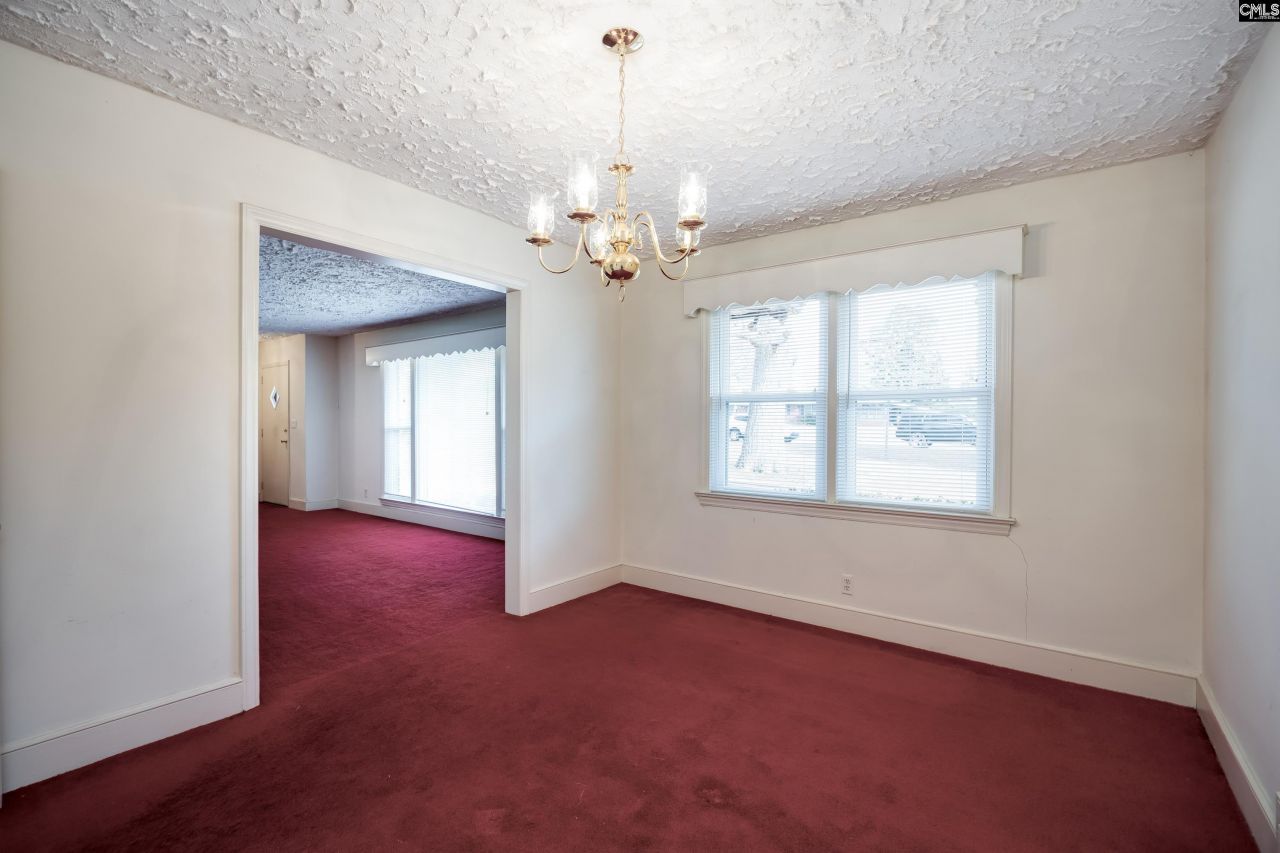 215 Castle Drive Photo 14