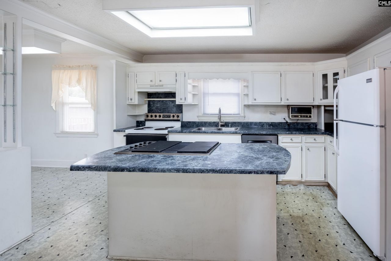 215 Castle Drive Photo 20