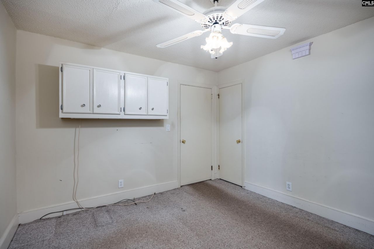 215 Castle Drive Photo 35