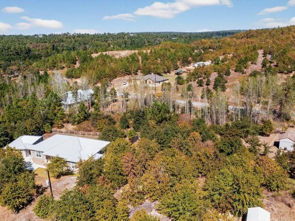 401 Kaanapali LN , Bastrop, TX 78602