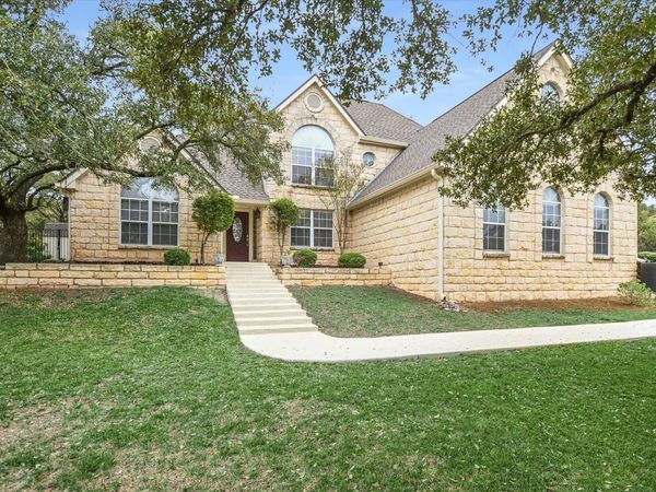 103 Live Oak DR, Wimberley, TX 78676