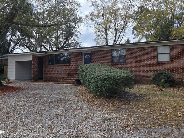 3914 BARMER Drive, Jacksonville, FL 32210